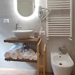Silvany House 게스트하우스 3*