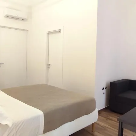 Silvany House 3* Bari