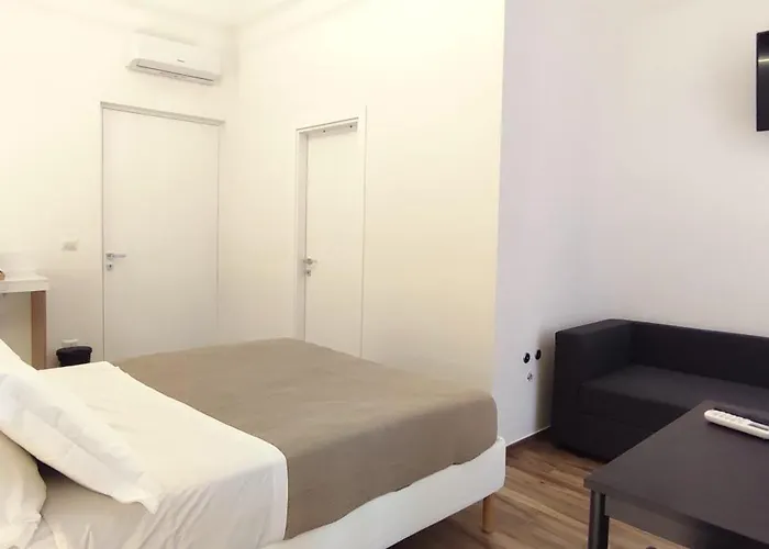 Silvany House 3* Μπάρι